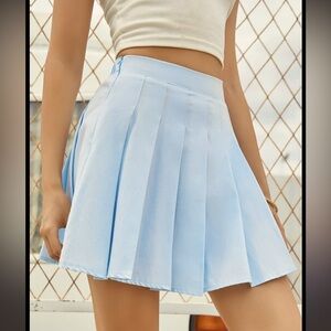 Light blue pleated tennis skirt - mini length side zip